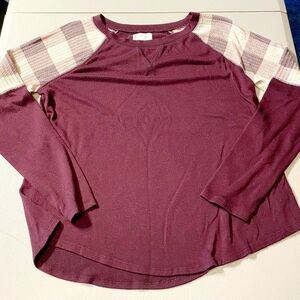 Maurices Maroon Plaid Thermal Shoulders Lightweight Sweater Women's Medium M EUC